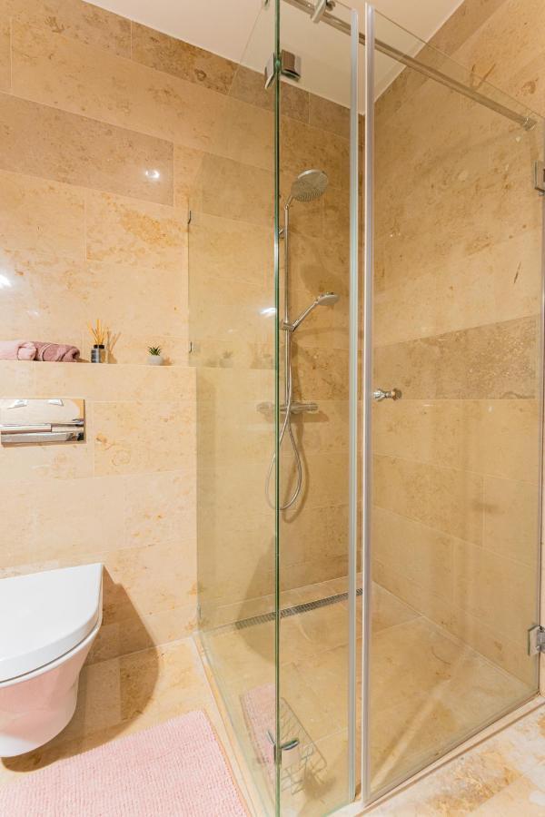 Rose Lux Residence Будапеща Екстериор снимка